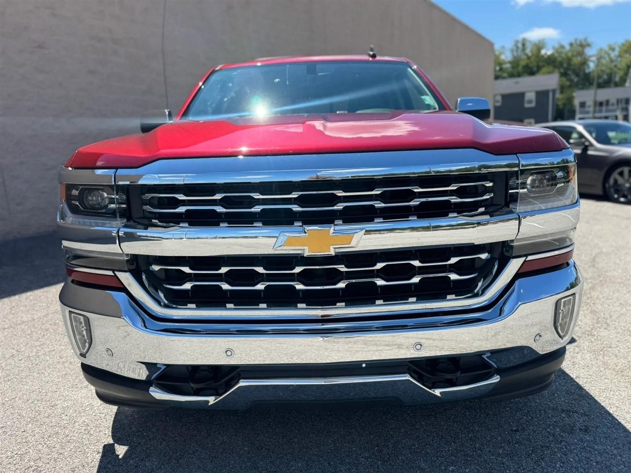 Chevrolet Silverado 1500 4WD Crew Cab 143.5" LTZ w/1LZ 2018