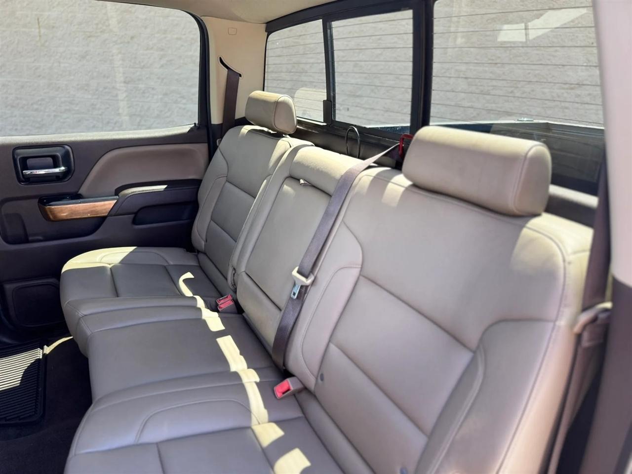 Chevrolet Silverado 1500 4WD Crew Cab 143.5" LTZ w/1LZ 2018