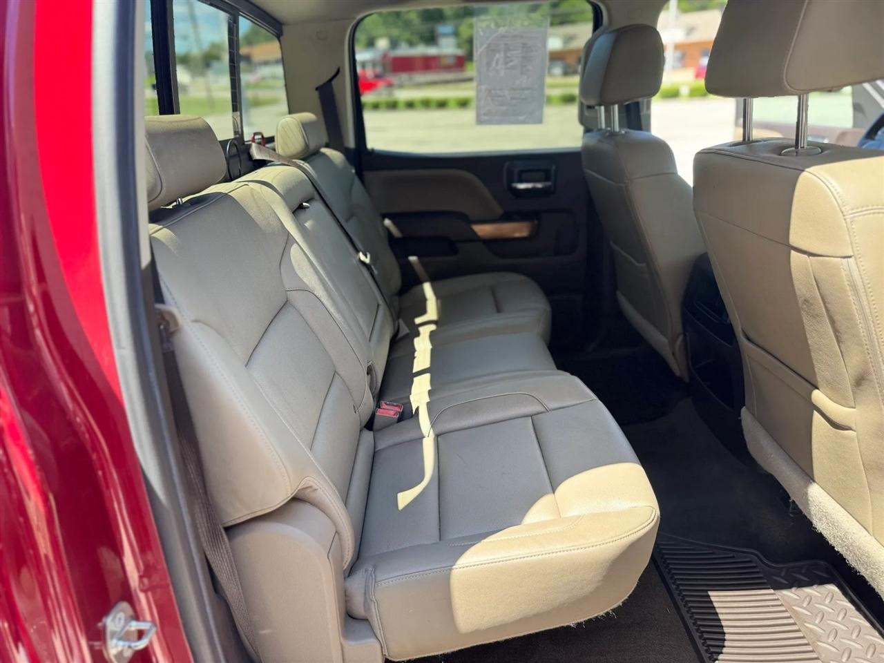 Chevrolet Silverado 1500 4WD Crew Cab 143.5" LTZ w/1LZ 2018