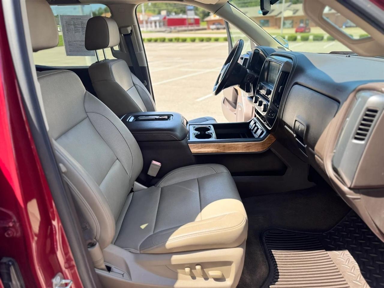 Chevrolet Silverado 1500 4WD Crew Cab 143.5" LTZ w/1LZ 2018