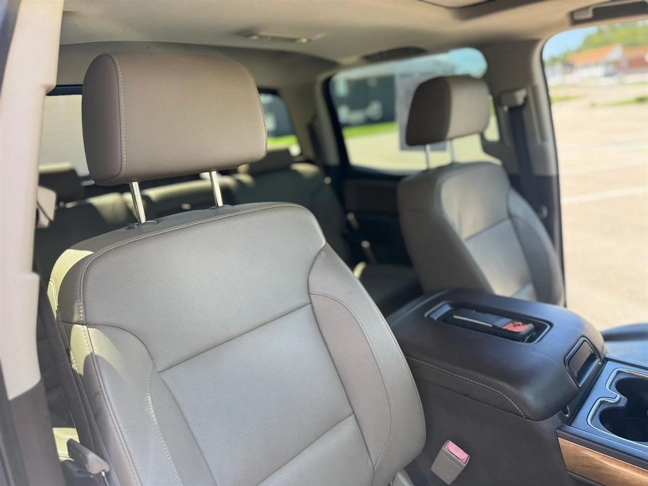 Chevrolet Silverado 1500 4WD Crew Cab 143.5" LTZ w/1LZ 2018