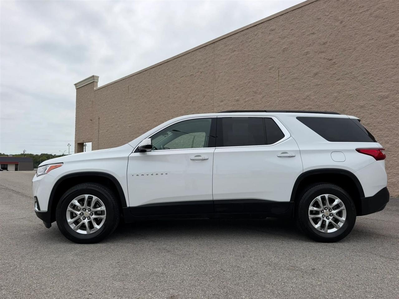 Chevrolet Traverse FWD 4dr LT Cloth w/1LT 2020