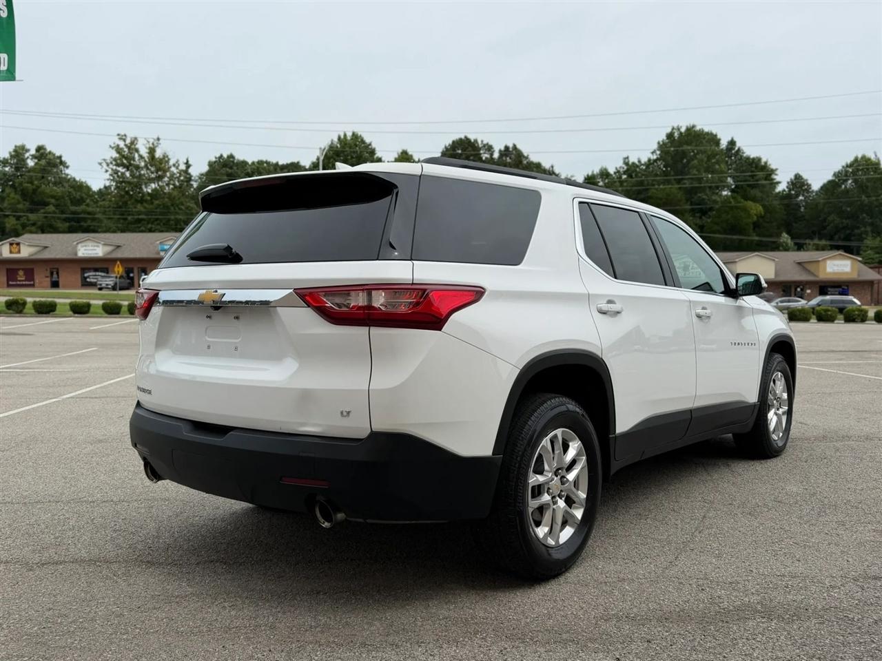 Chevrolet Traverse FWD 4dr LT Cloth w/1LT 2020