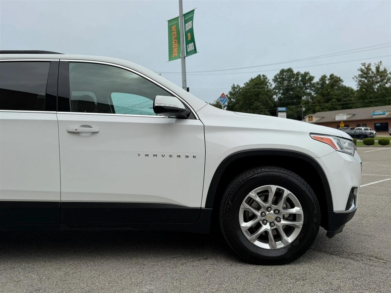 Chevrolet Traverse FWD 4dr LT Cloth w/1LT 2020
