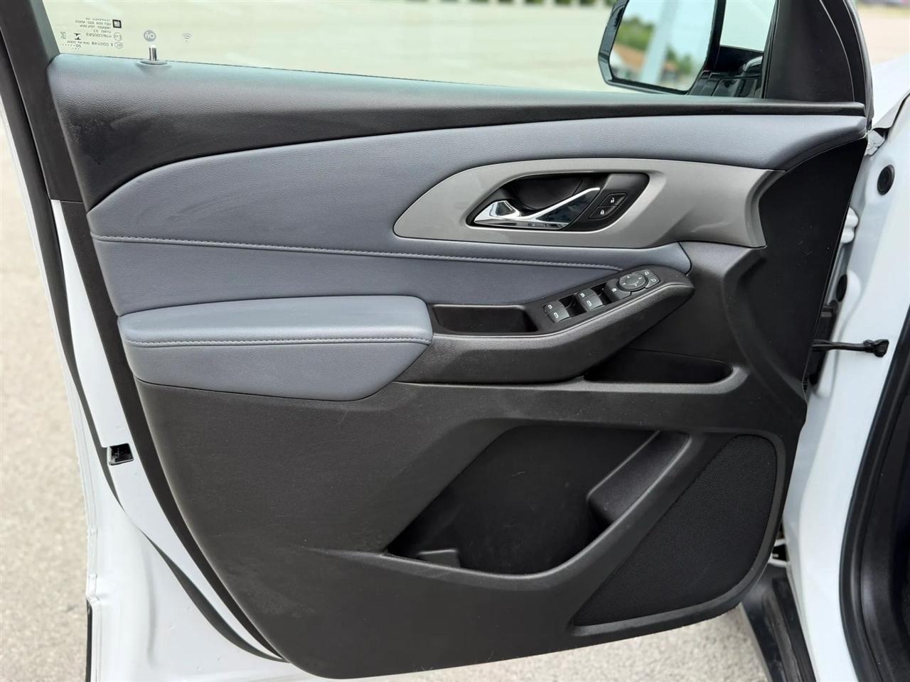 Chevrolet Traverse FWD 4dr LT Cloth w/1LT 2020