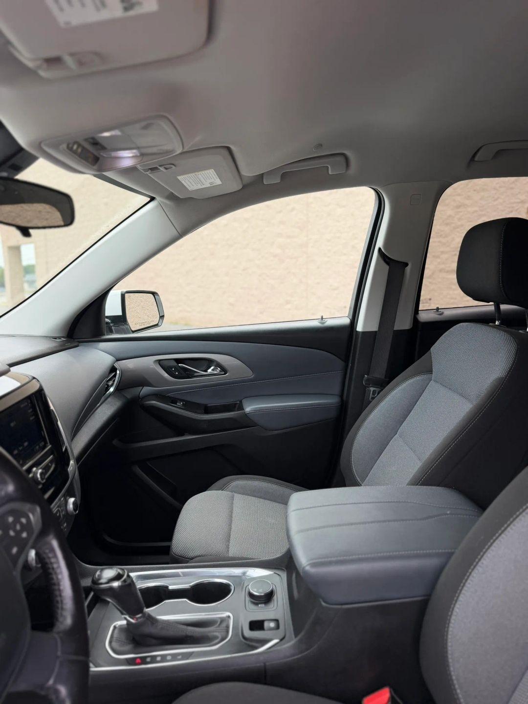 Chevrolet Traverse FWD 4dr LT Cloth w/1LT 2020