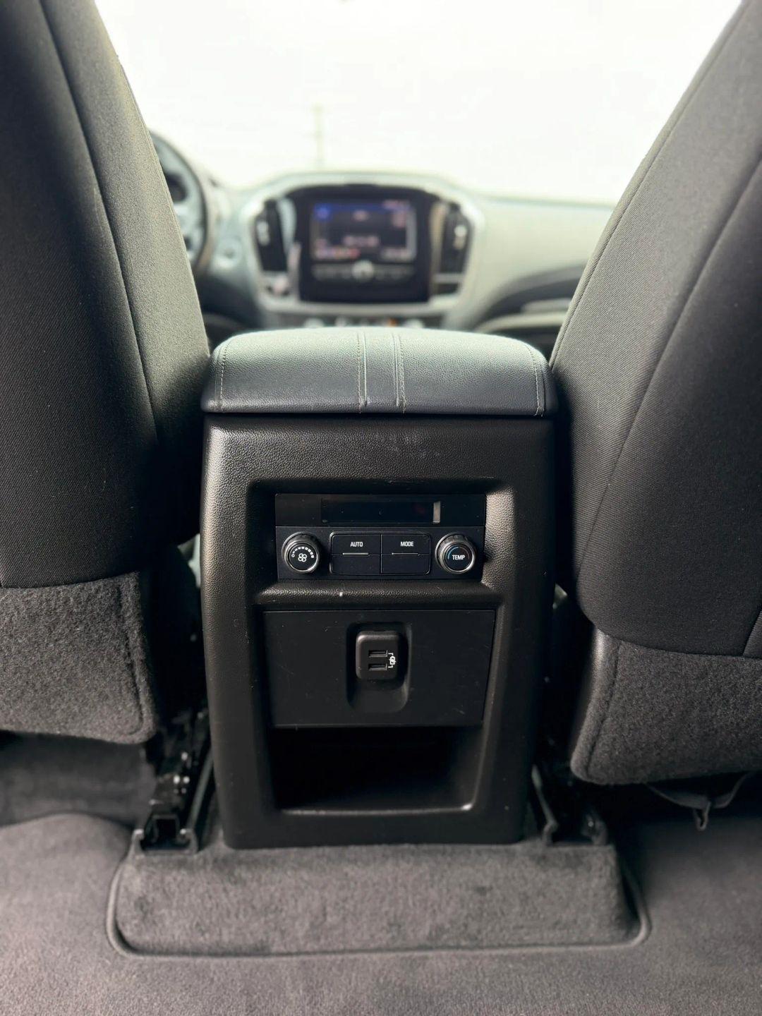 Chevrolet Traverse FWD 4dr LT Cloth w/1LT 2020