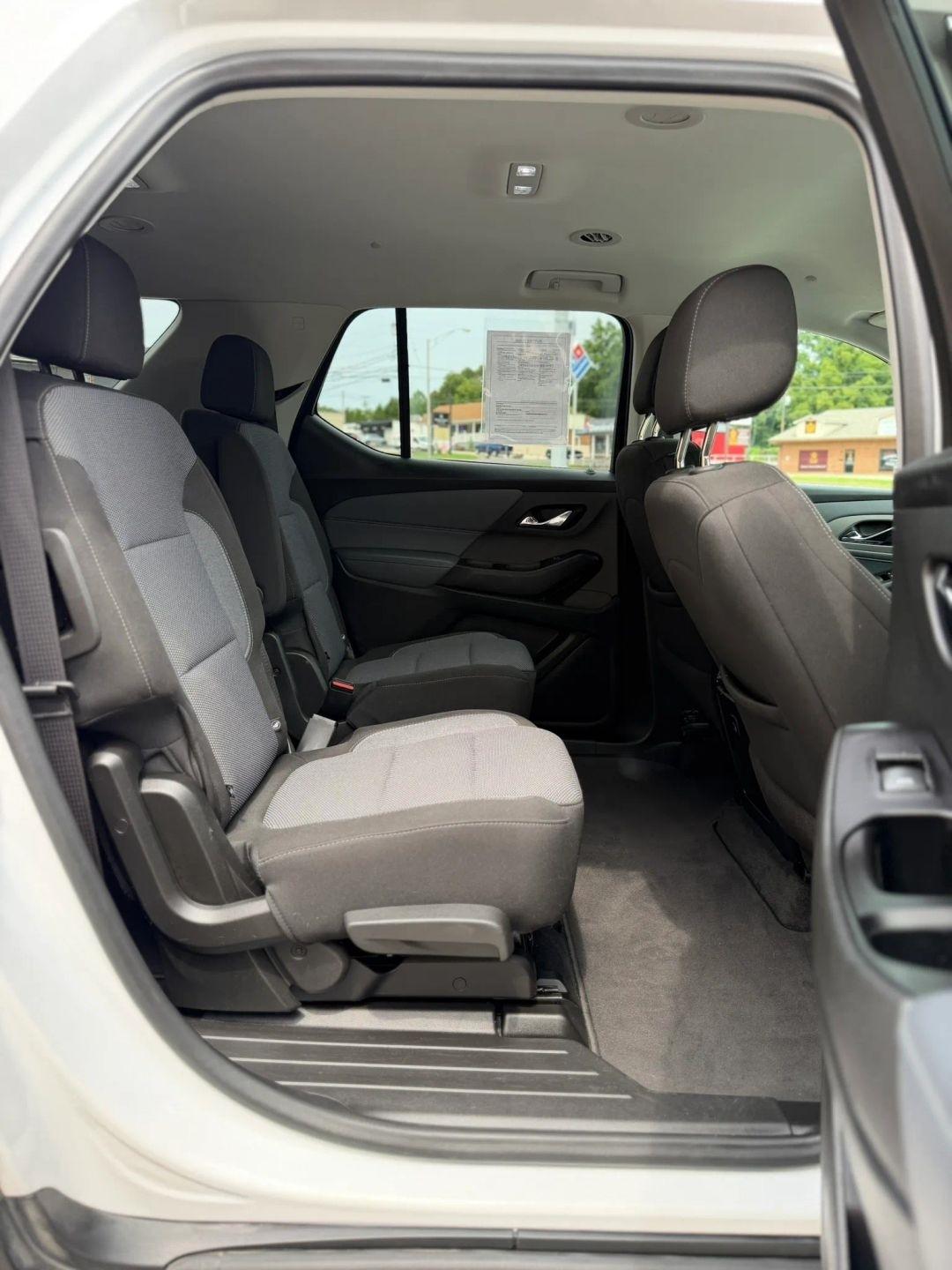 Chevrolet Traverse FWD 4dr LT Cloth w/1LT 2020