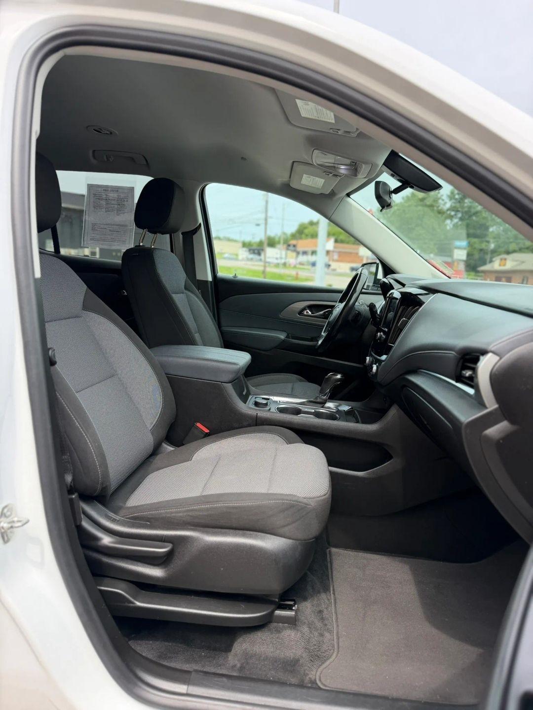 Chevrolet Traverse FWD 4dr LT Cloth w/1LT 2020