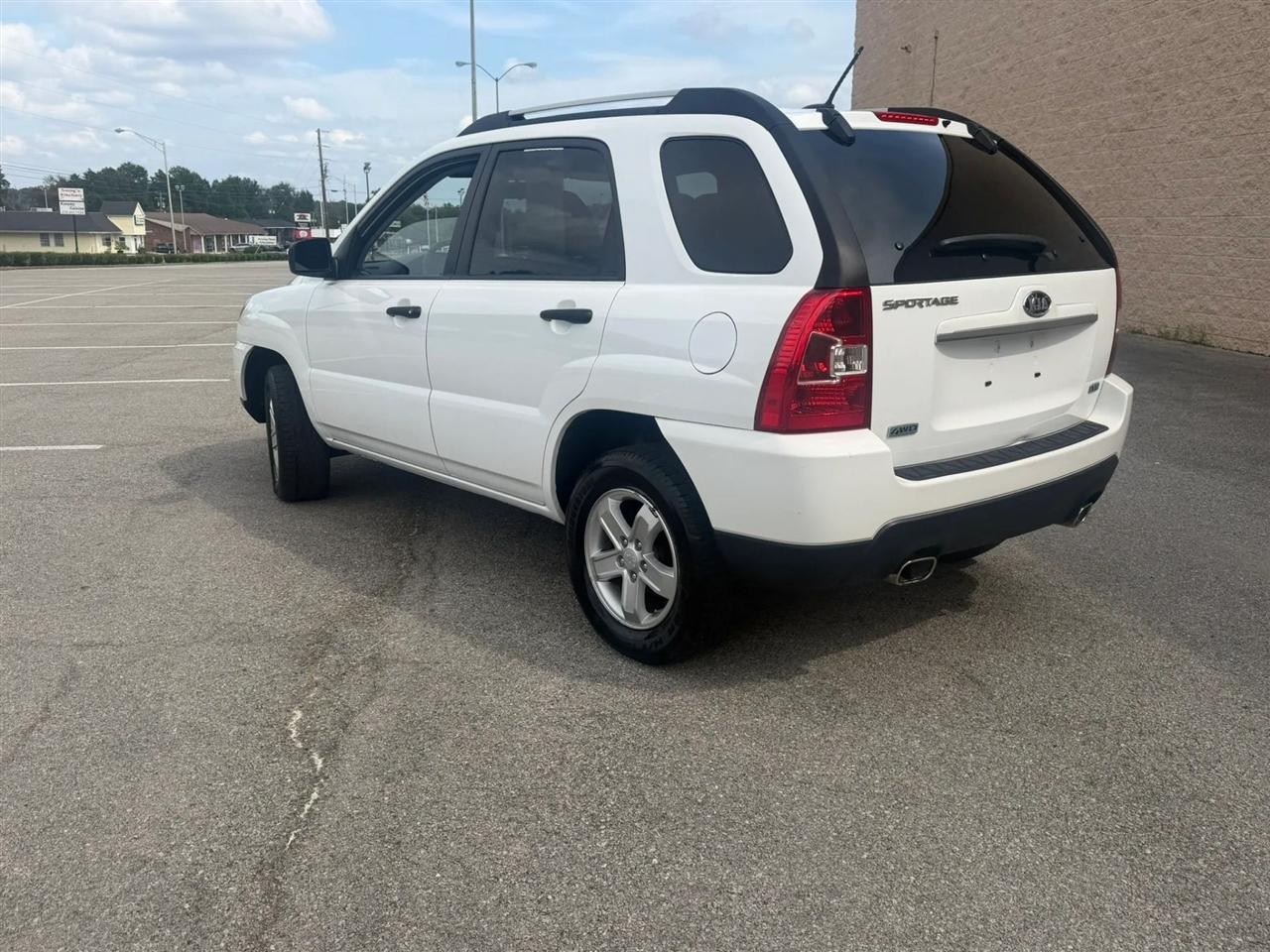 Kia Sportage 4WD 4dr V6 Auto LX 2010