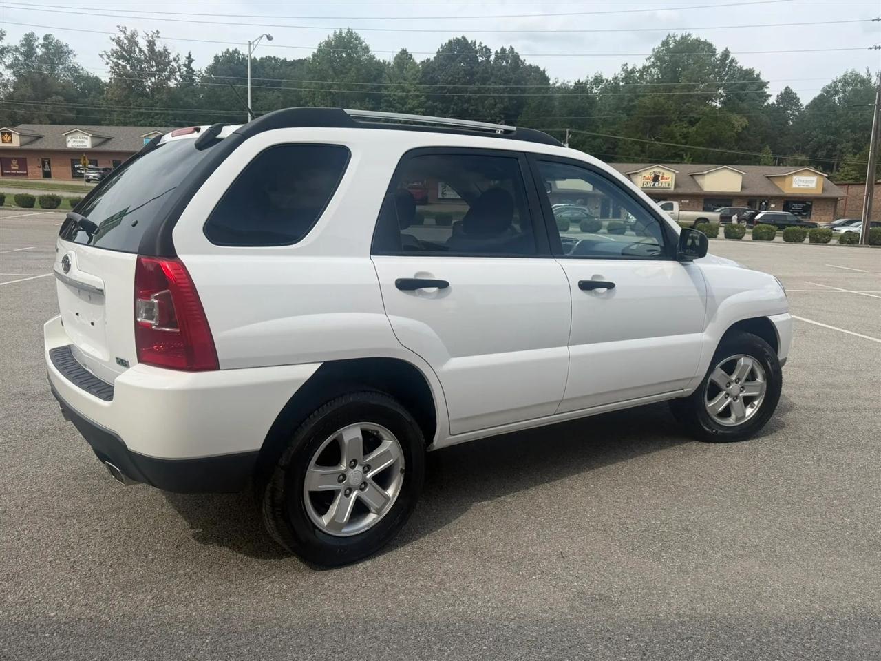 Kia Sportage 4WD 4dr V6 Auto LX 2010
