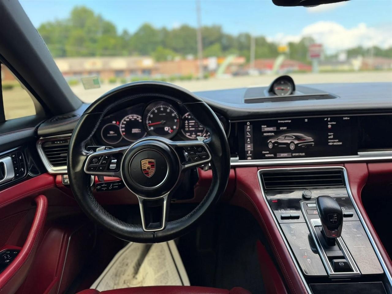 Porsche Panamera RWD 2017