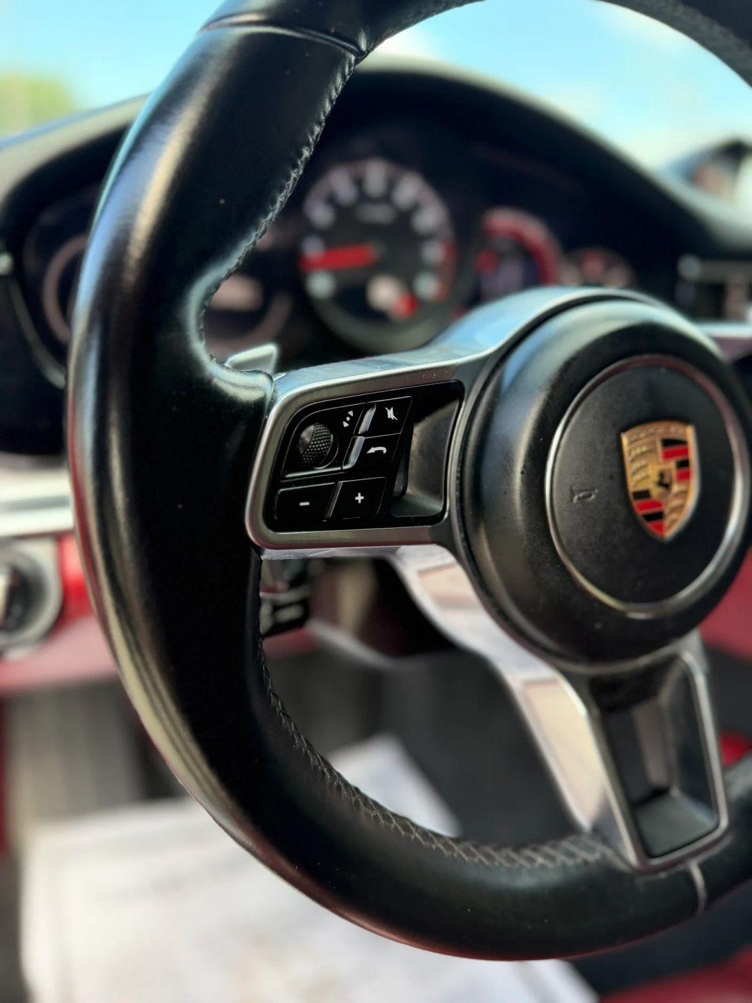 Porsche Panamera RWD 2017
