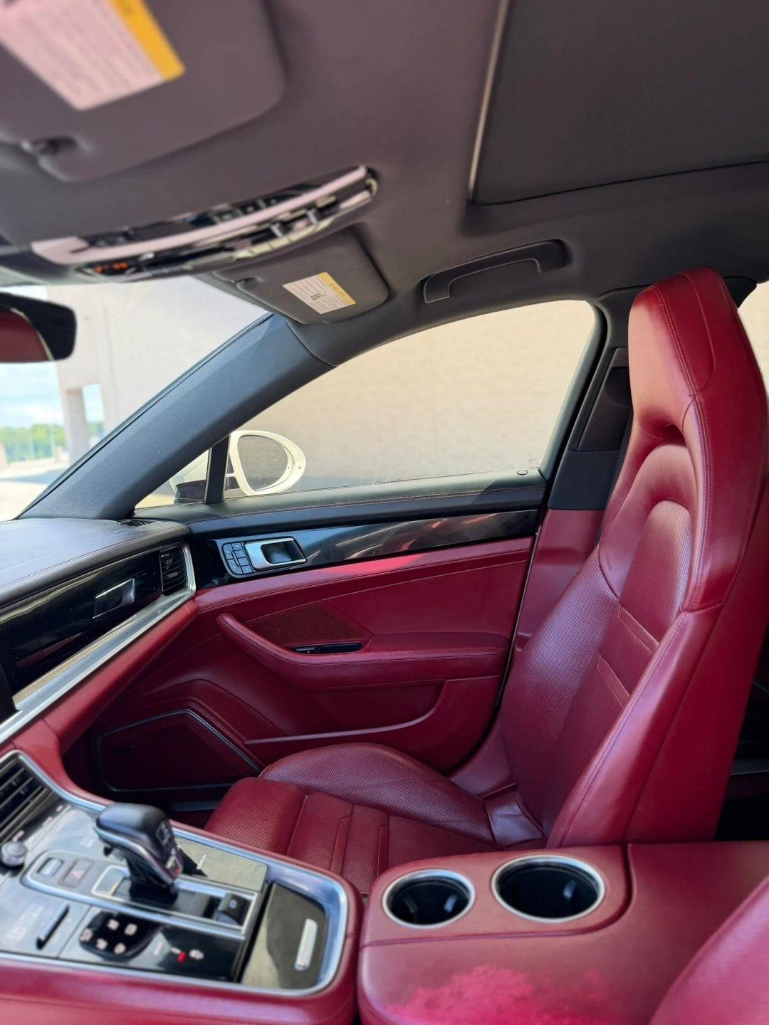 Porsche Panamera RWD 2017