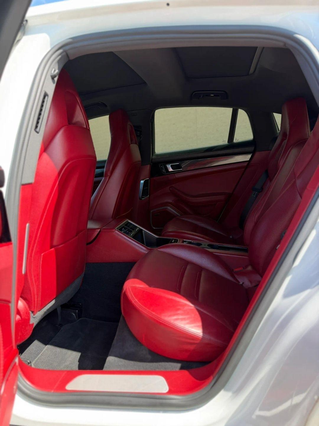 Porsche Panamera RWD 2017