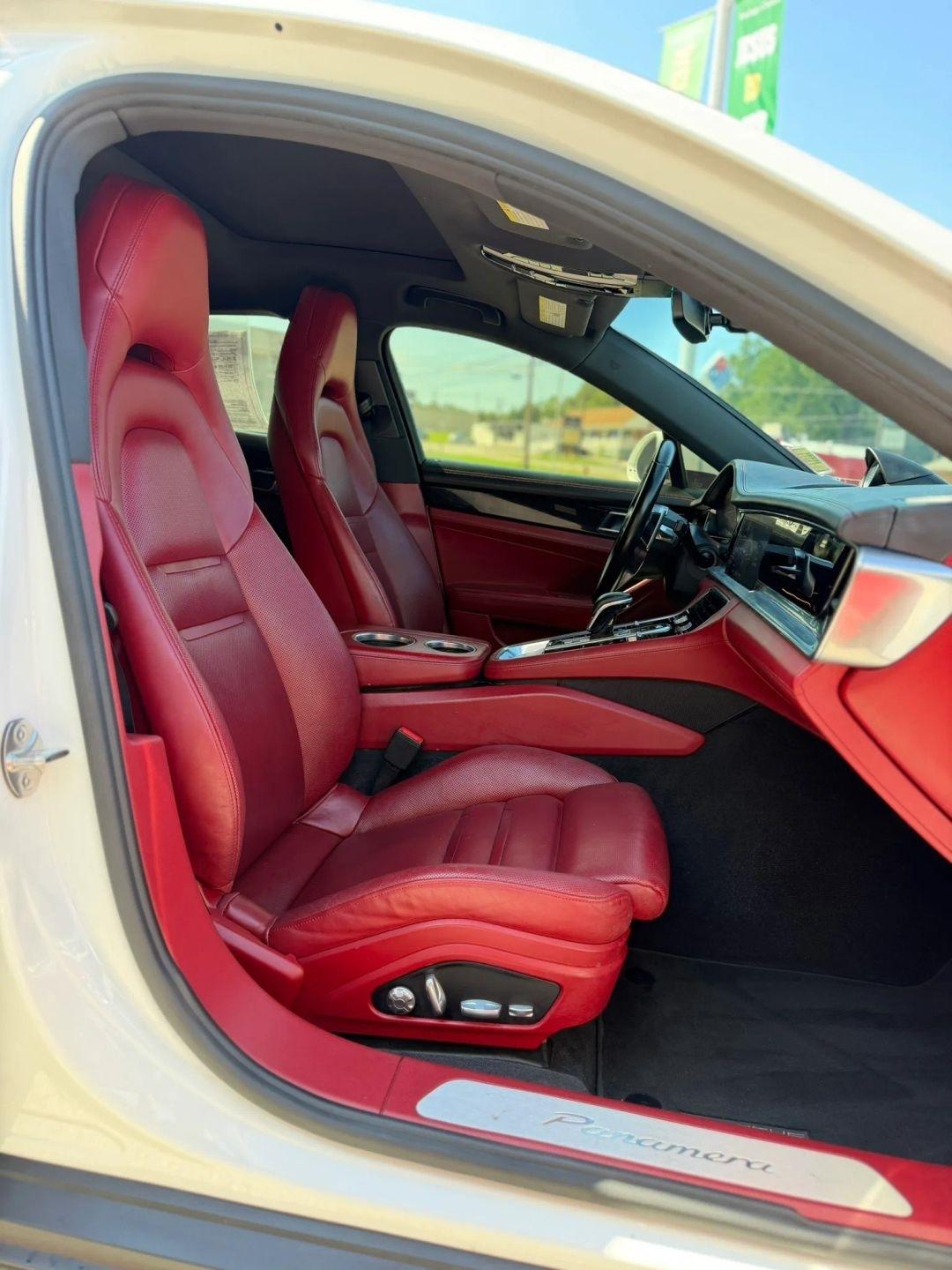 Porsche Panamera RWD 2017