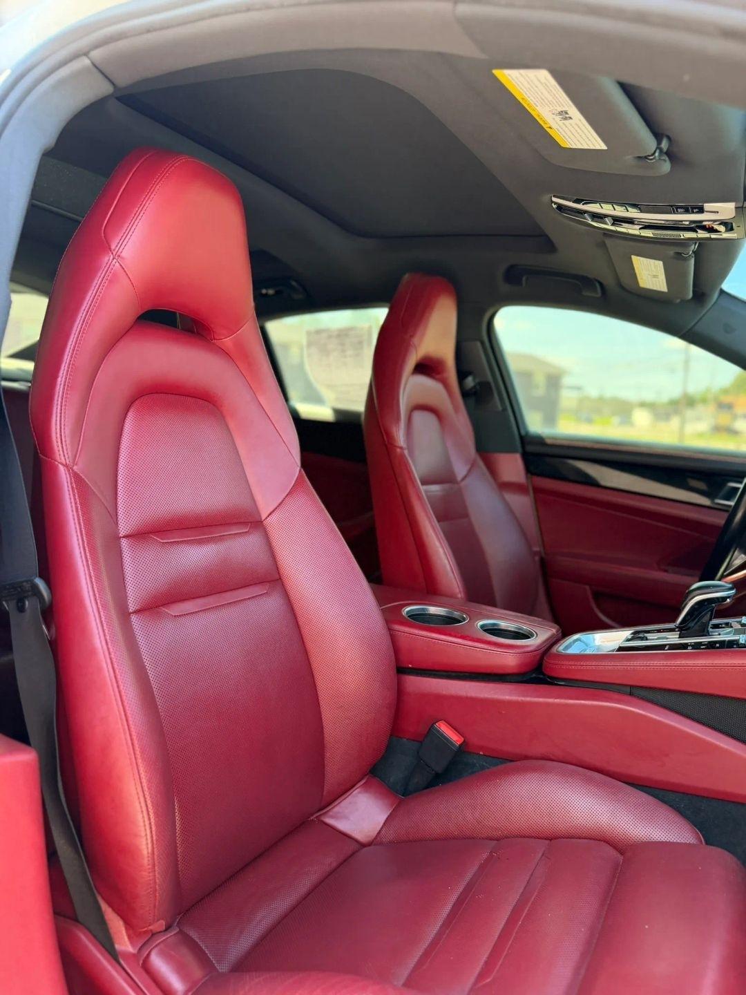 Porsche Panamera RWD 2017
