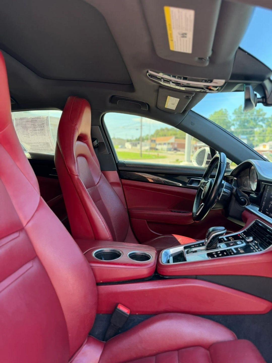 Porsche Panamera RWD 2017