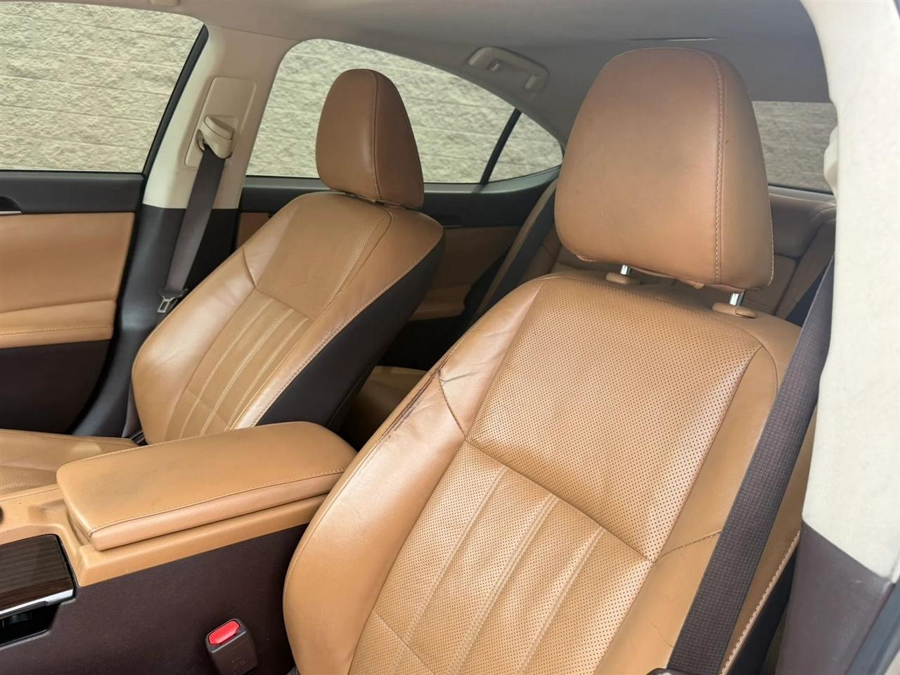 Lexus ES 350 4dr Sdn 2016