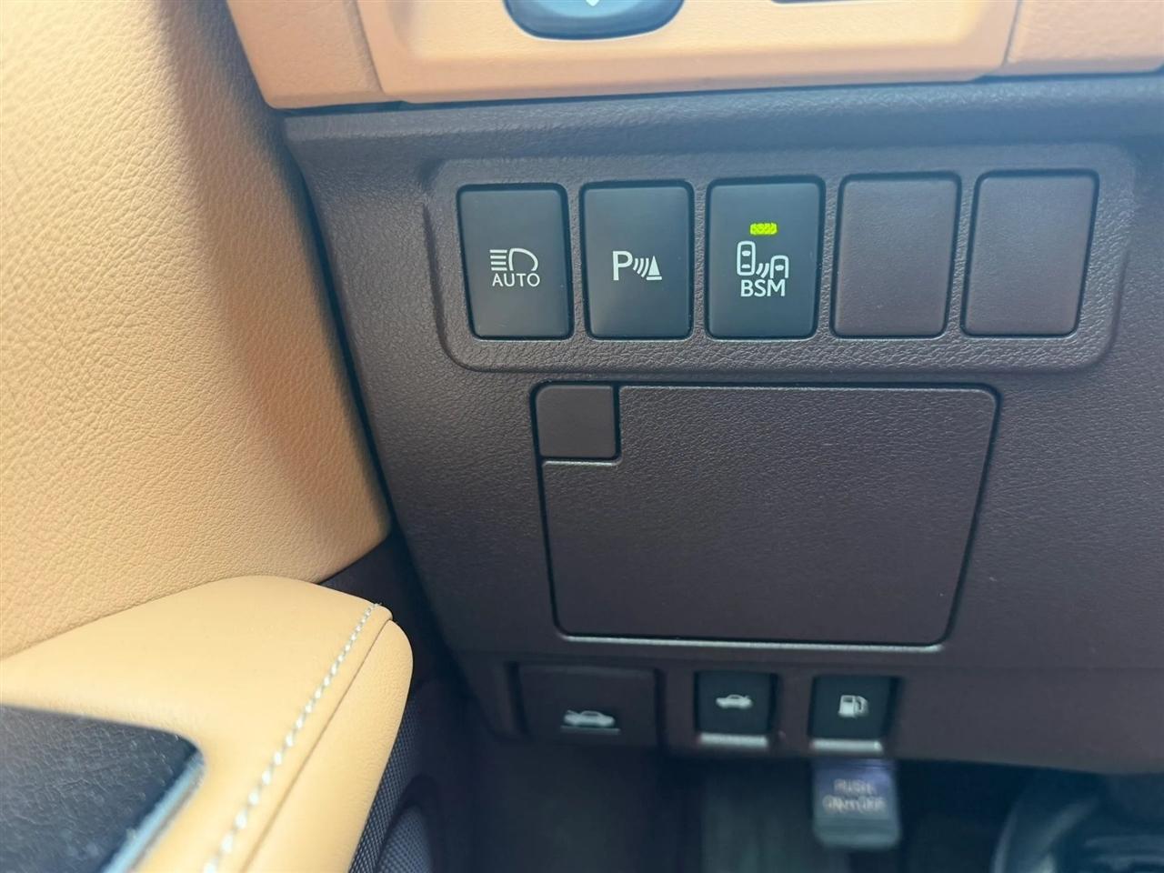 Lexus ES 350 4dr Sdn 2016