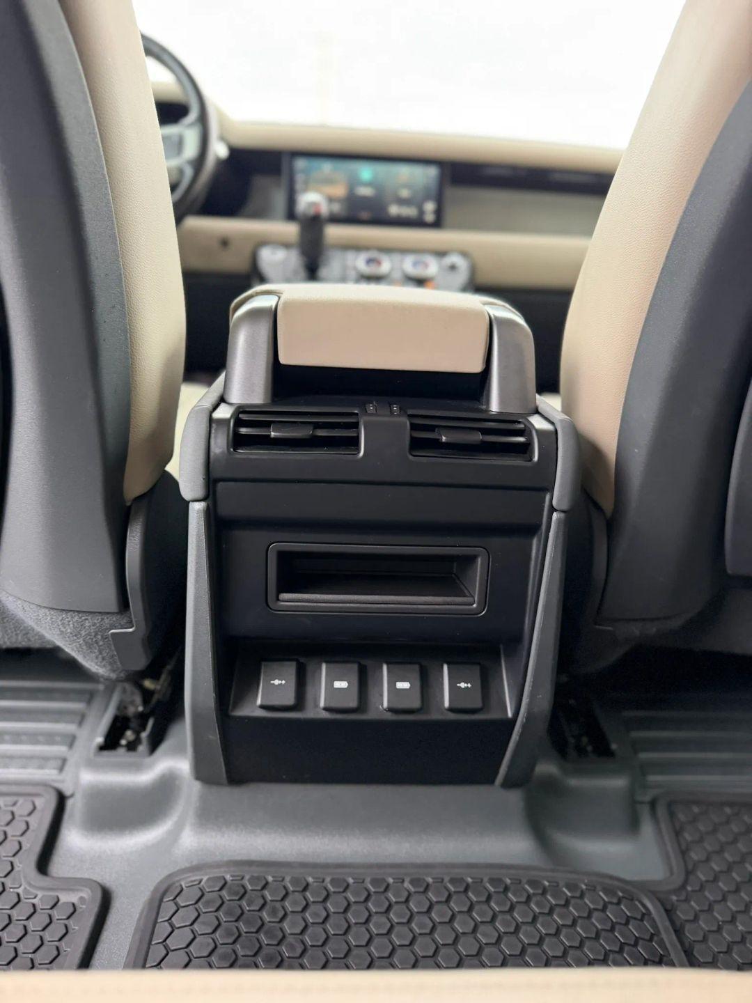 Land Rover Defender 110 S AWD 2020