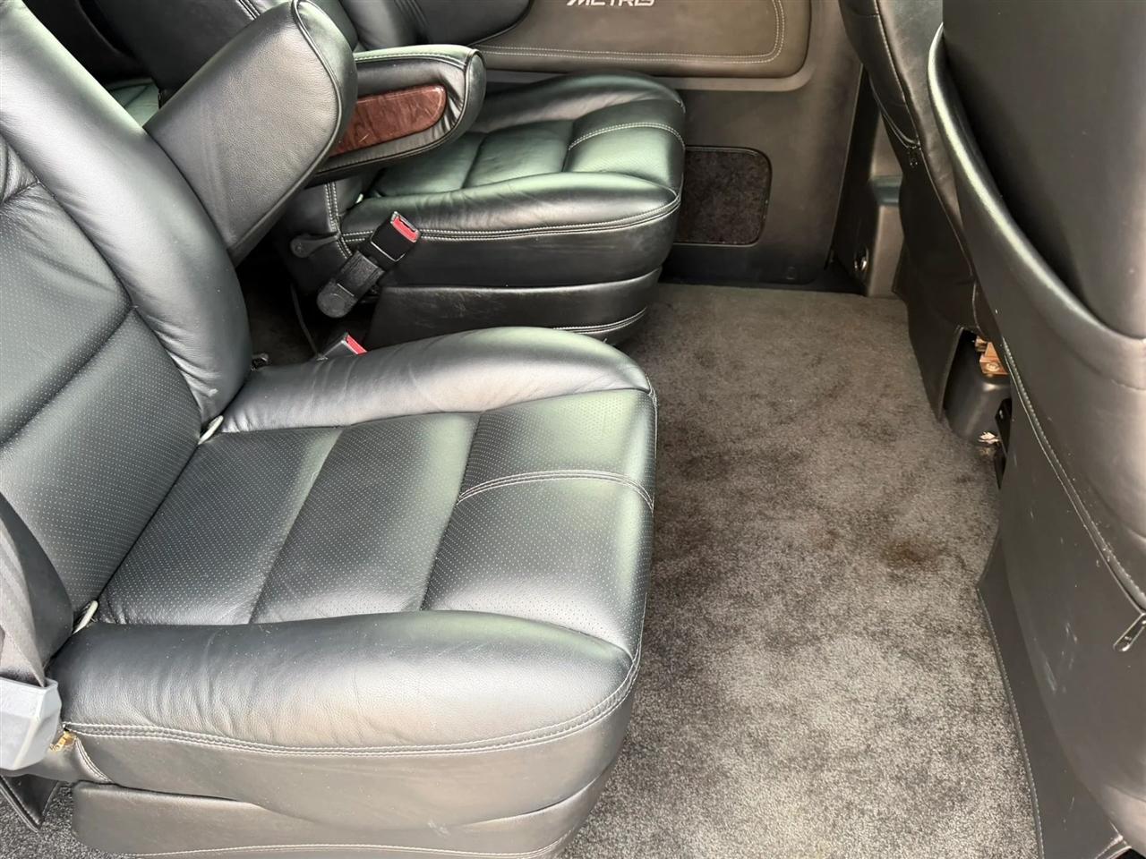 Mercedes-Benz Metris Passenger Van Standard Roof 126" Wheelbase 2017
