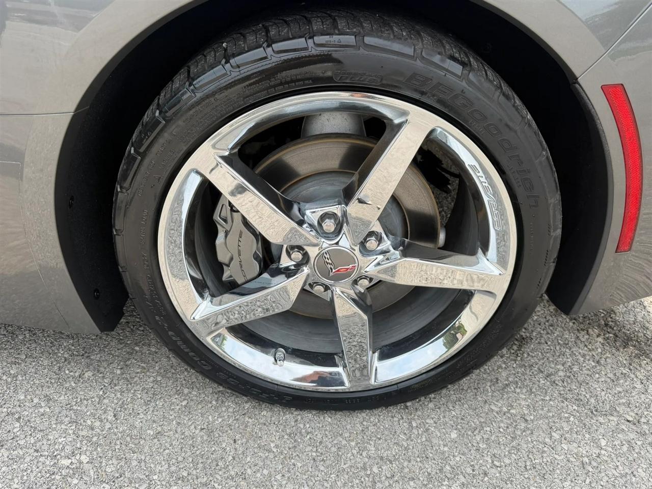 Chevrolet Corvette 2dr Stingray Cpe w/2LT 2015