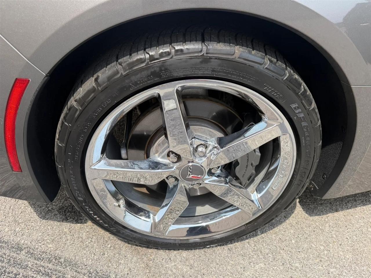 Chevrolet Corvette 2dr Stingray Cpe w/2LT 2015