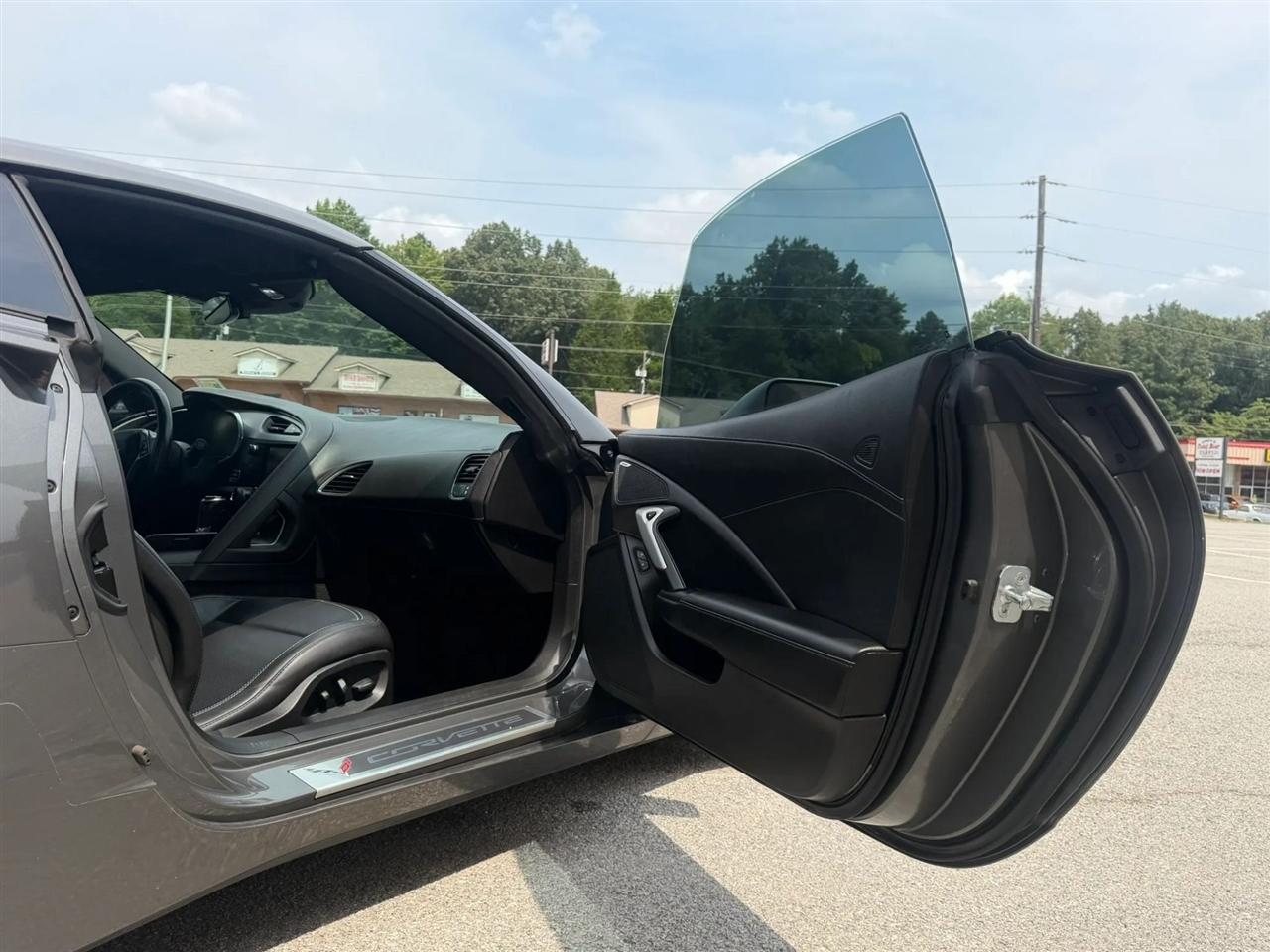 Chevrolet Corvette 2dr Stingray Cpe w/2LT 2015