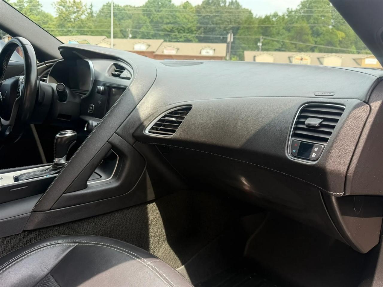 Chevrolet Corvette 2dr Stingray Cpe w/2LT 2015