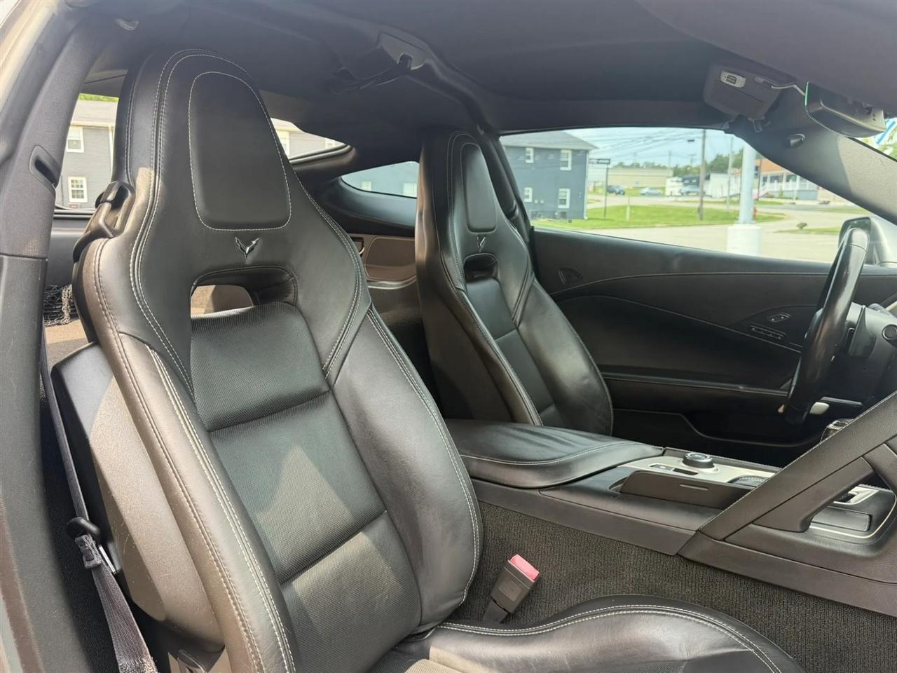 Chevrolet Corvette 2dr Stingray Cpe w/2LT 2015