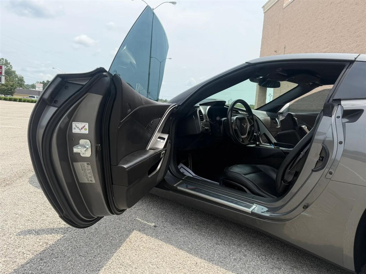 Chevrolet Corvette 2dr Stingray Cpe w/2LT 2015