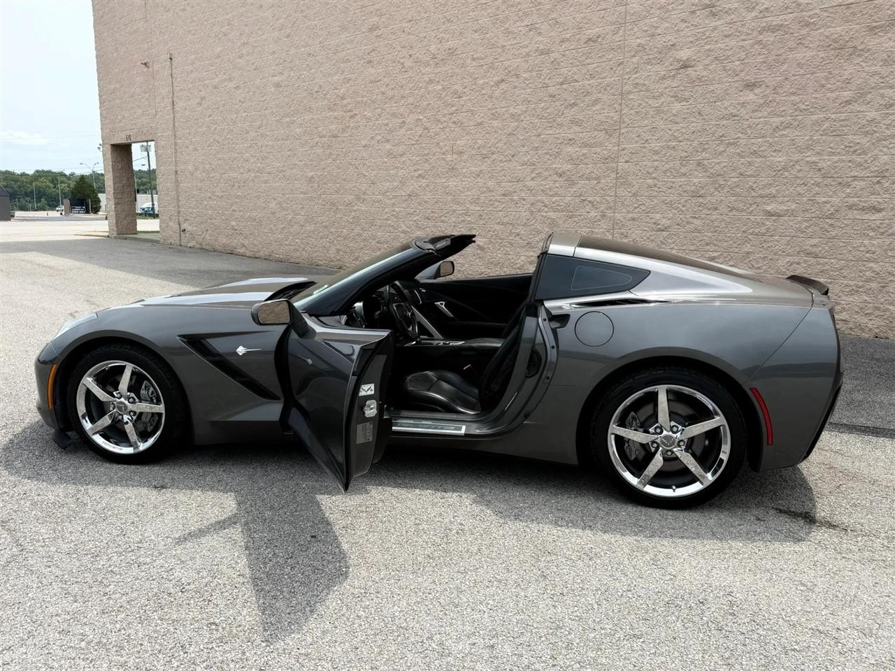 Chevrolet Corvette 2dr Stingray Cpe w/2LT 2015