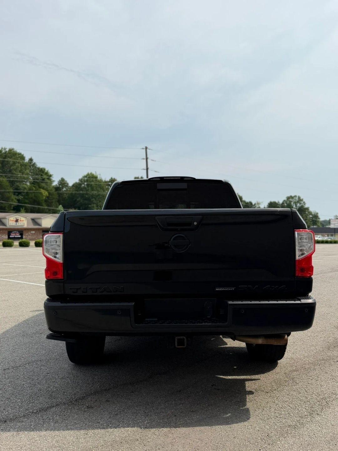 Nissan Titan 4x4 Crew Cab SV 2019