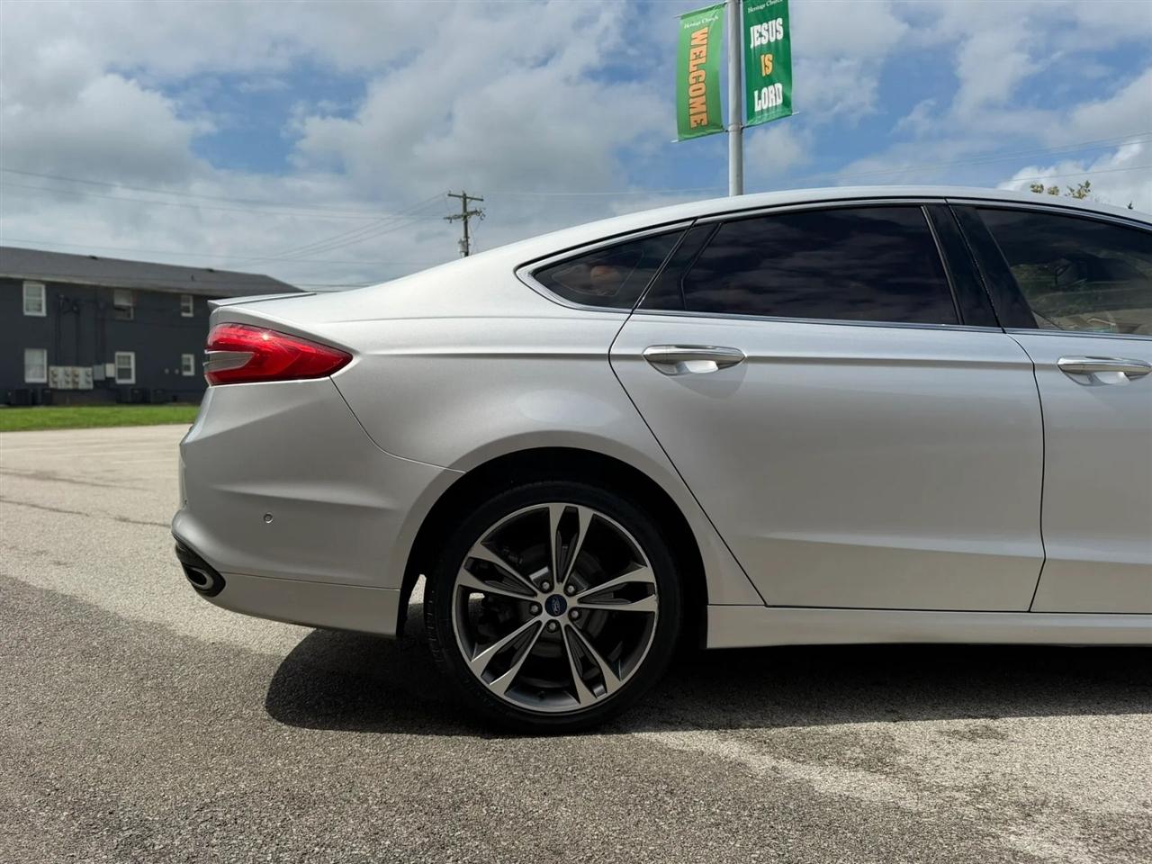 Ford Fusion Titanium AWD 2017