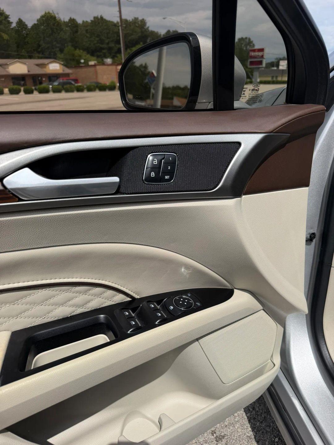 Ford Fusion Titanium AWD 2017