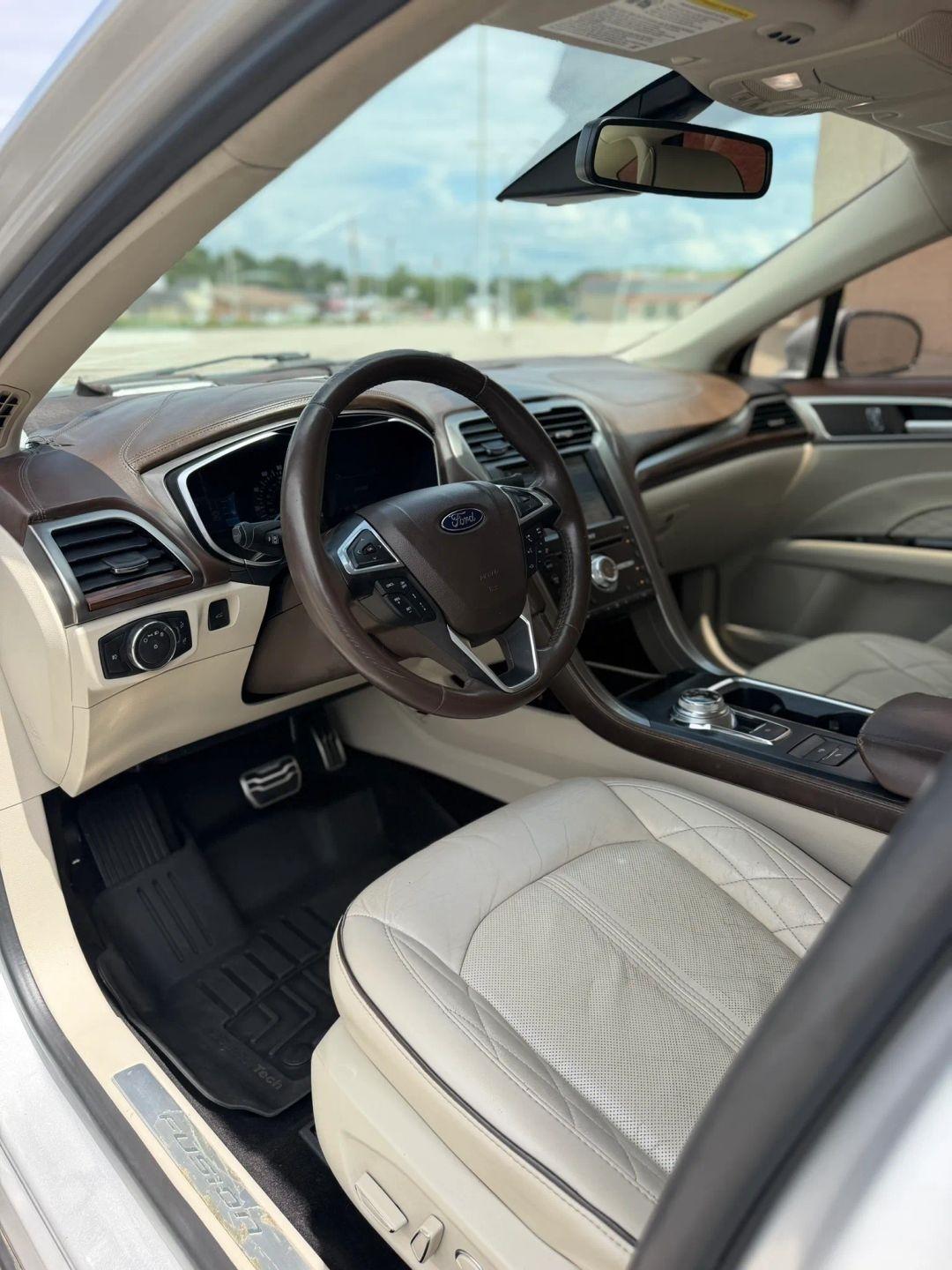 Ford Fusion Titanium AWD 2017