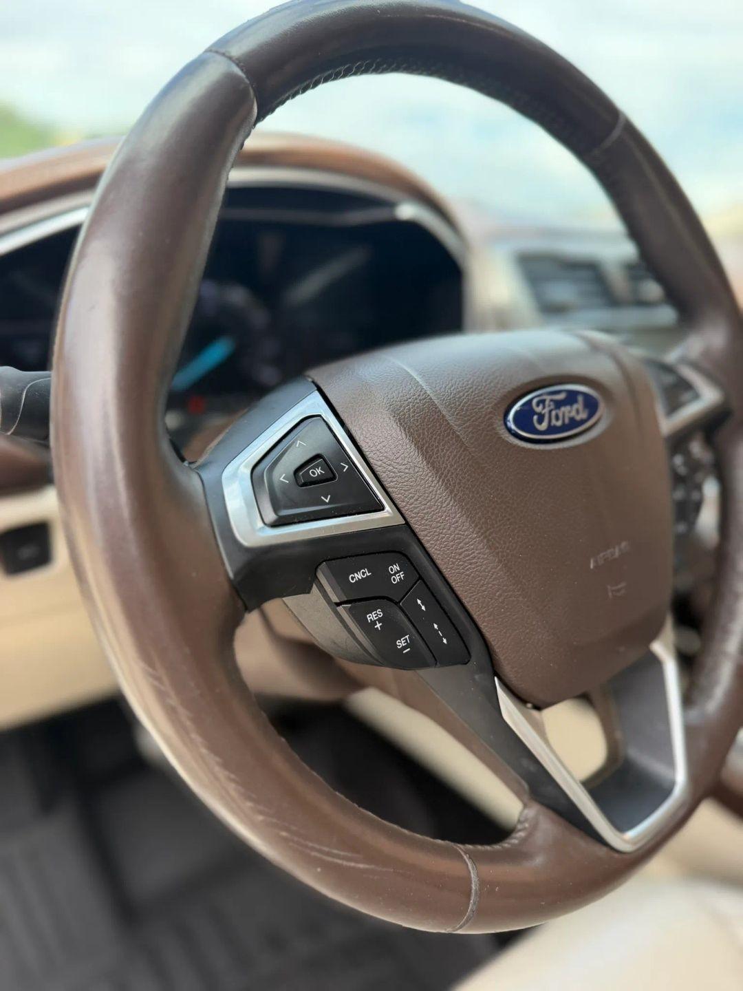 Ford Fusion Titanium AWD 2017
