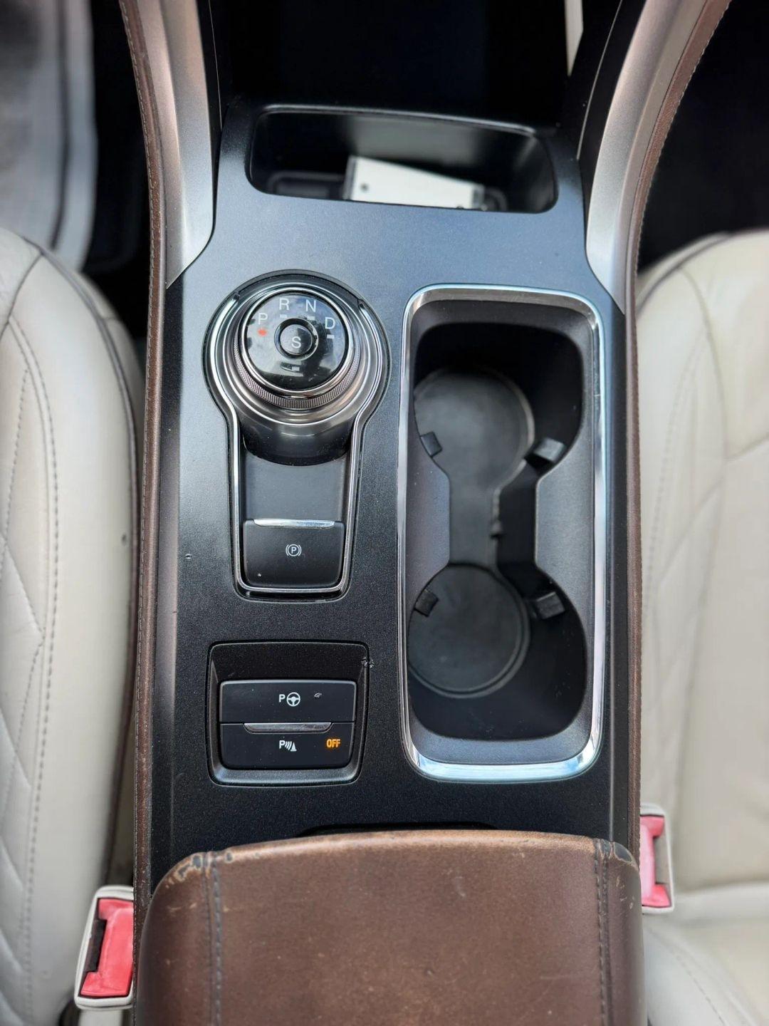 Ford Fusion Titanium AWD 2017