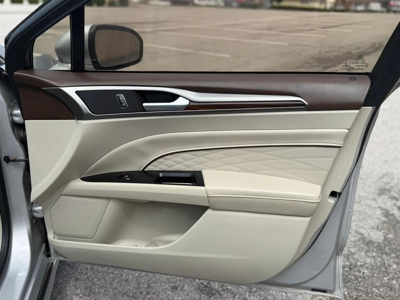 Ford Fusion Titanium AWD 2017