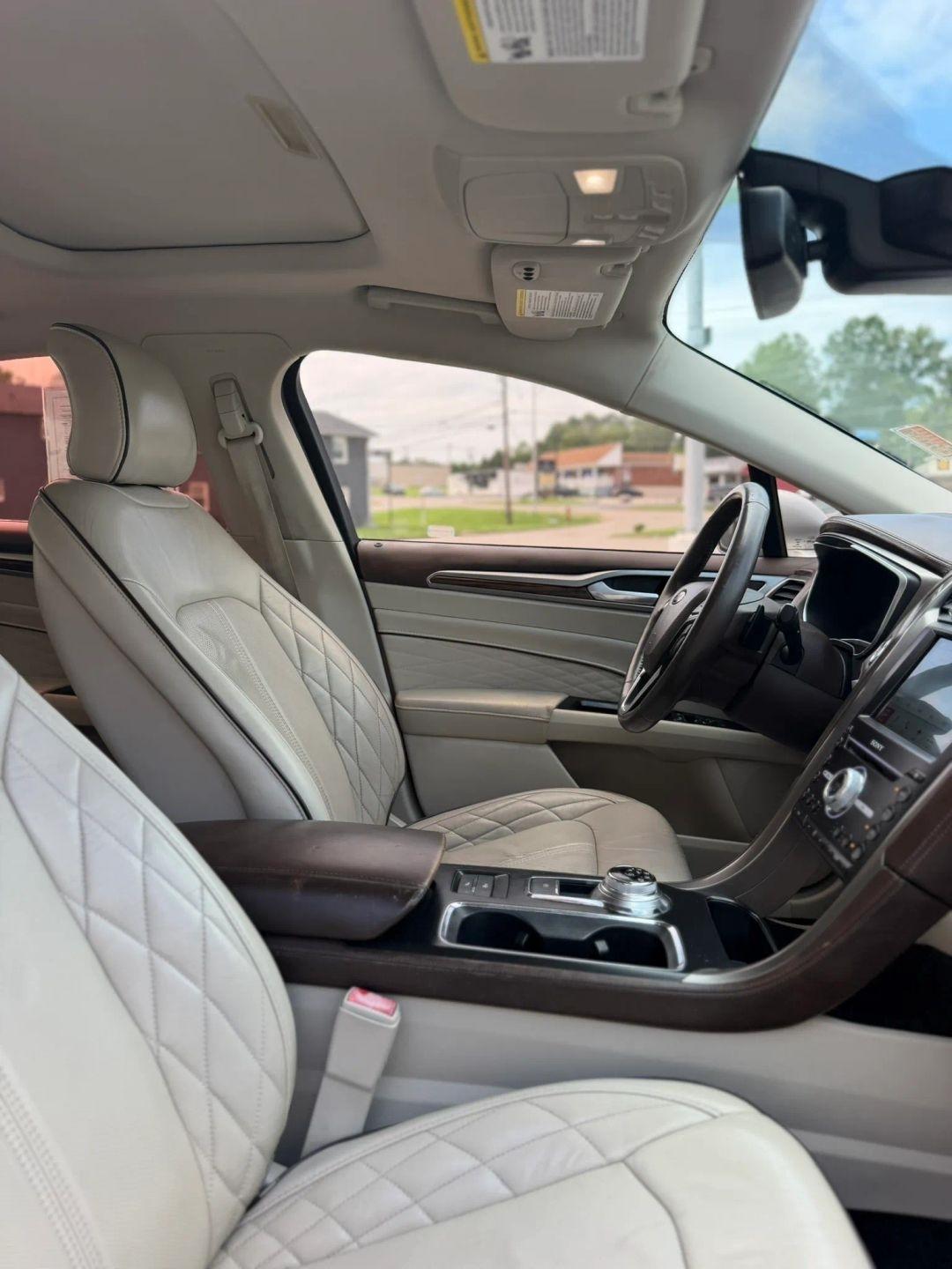 Ford Fusion Titanium AWD 2017