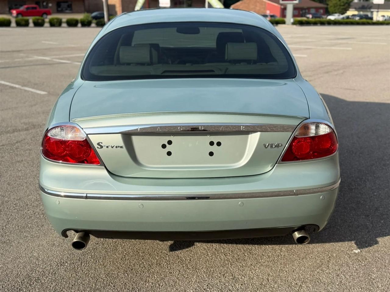 Jaguar S-Type 4dr Sdn V8 2005