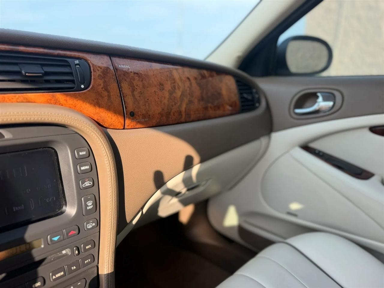 Jaguar S-Type 4dr Sdn V8 2005