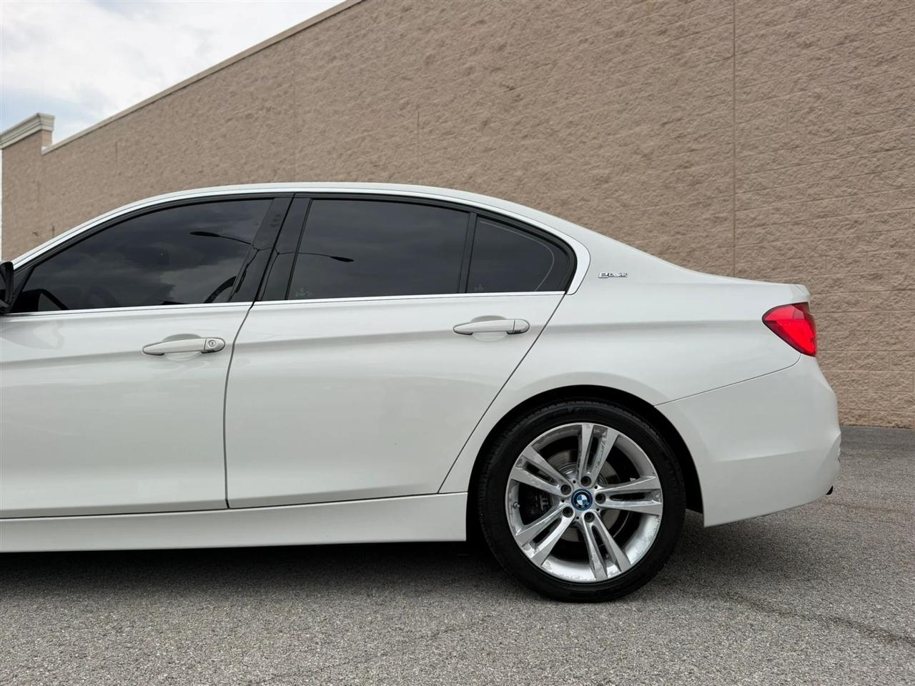 BMW 3 Series 330e iPerformance Plug-In Hybrid 2018