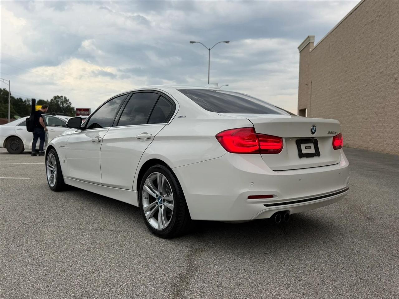 BMW 3 Series 330e iPerformance Plug-In Hybrid 2018