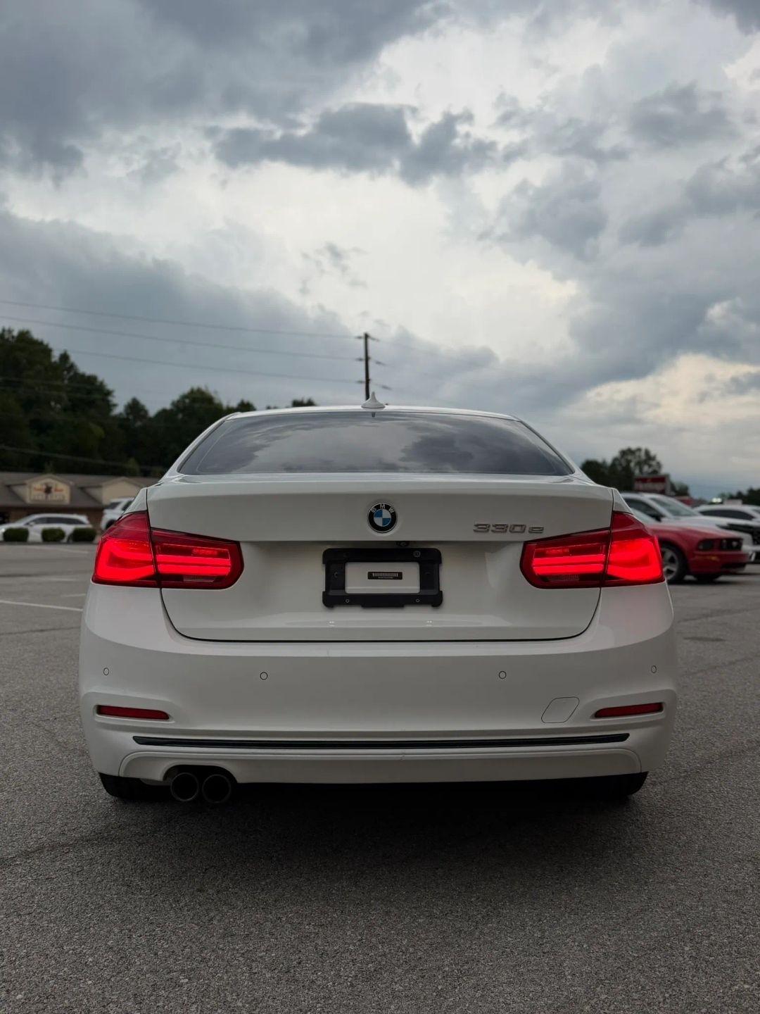 BMW 3 Series 330e iPerformance Plug-In Hybrid 2018