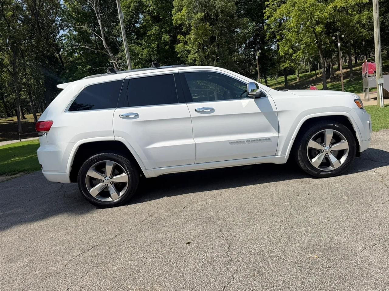 Jeep Grand Cherokee 4WD 4dr Overland 2015