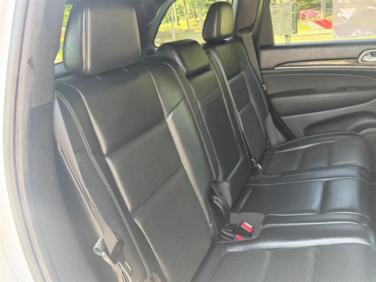 Jeep Grand Cherokee 4WD 4dr Overland 2015