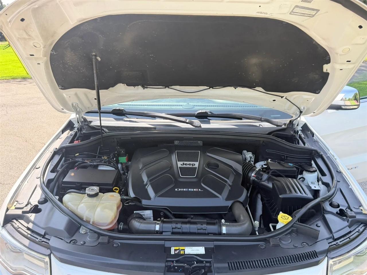 Jeep Grand Cherokee 4WD 4dr Overland 2015