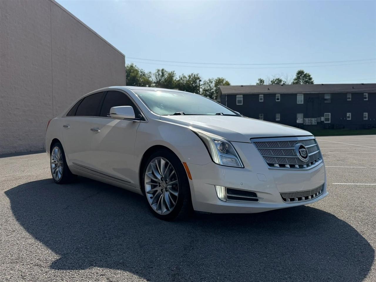 Cadillac XTS 4dr Sdn Platinum AWD 2013